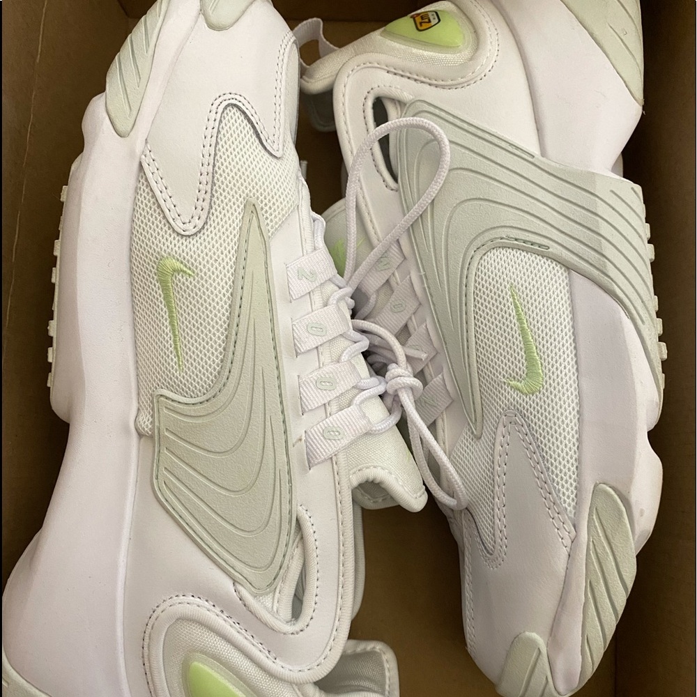 Women’s Nike Zoom Tennis Shoes